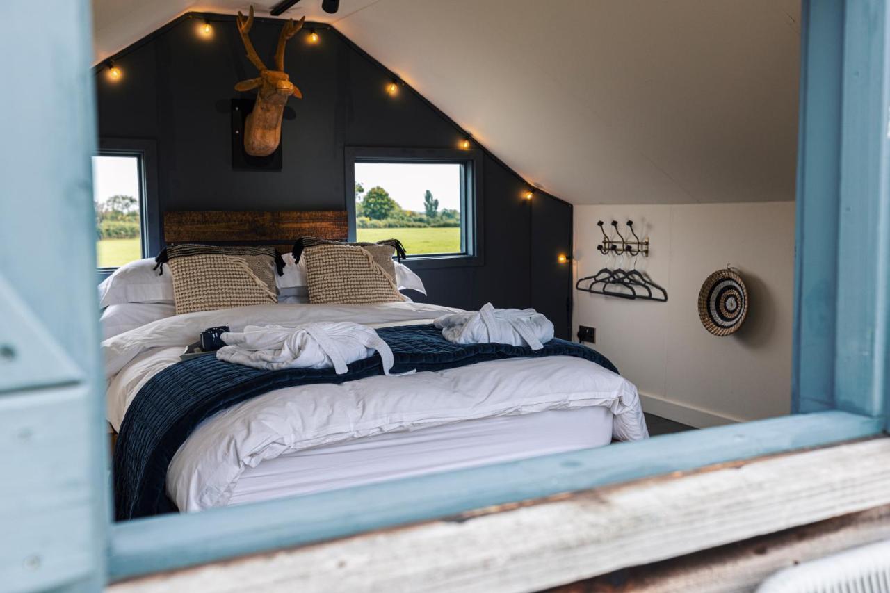 The Treehouse At Humblebee Hall Worcester Ngoại thất bức ảnh