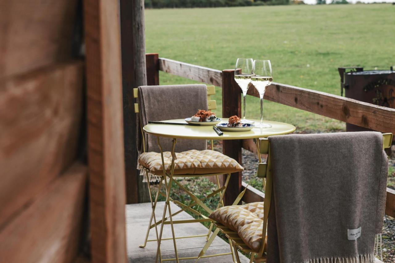 The Treehouse At Humblebee Hall Worcester Ngoại thất bức ảnh