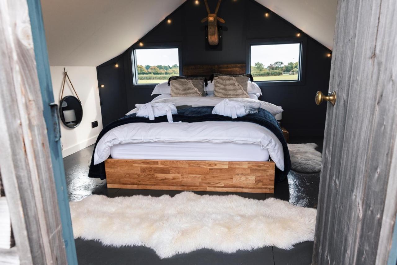 The Treehouse At Humblebee Hall Worcester Ngoại thất bức ảnh